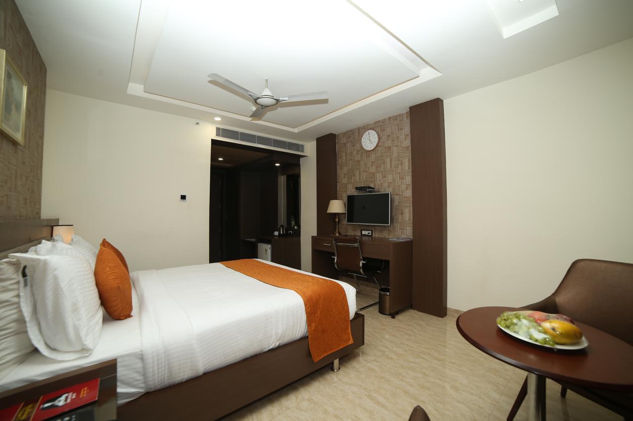Vijayawāda Hotel Indraprasttha מראה חיצוני תמונה