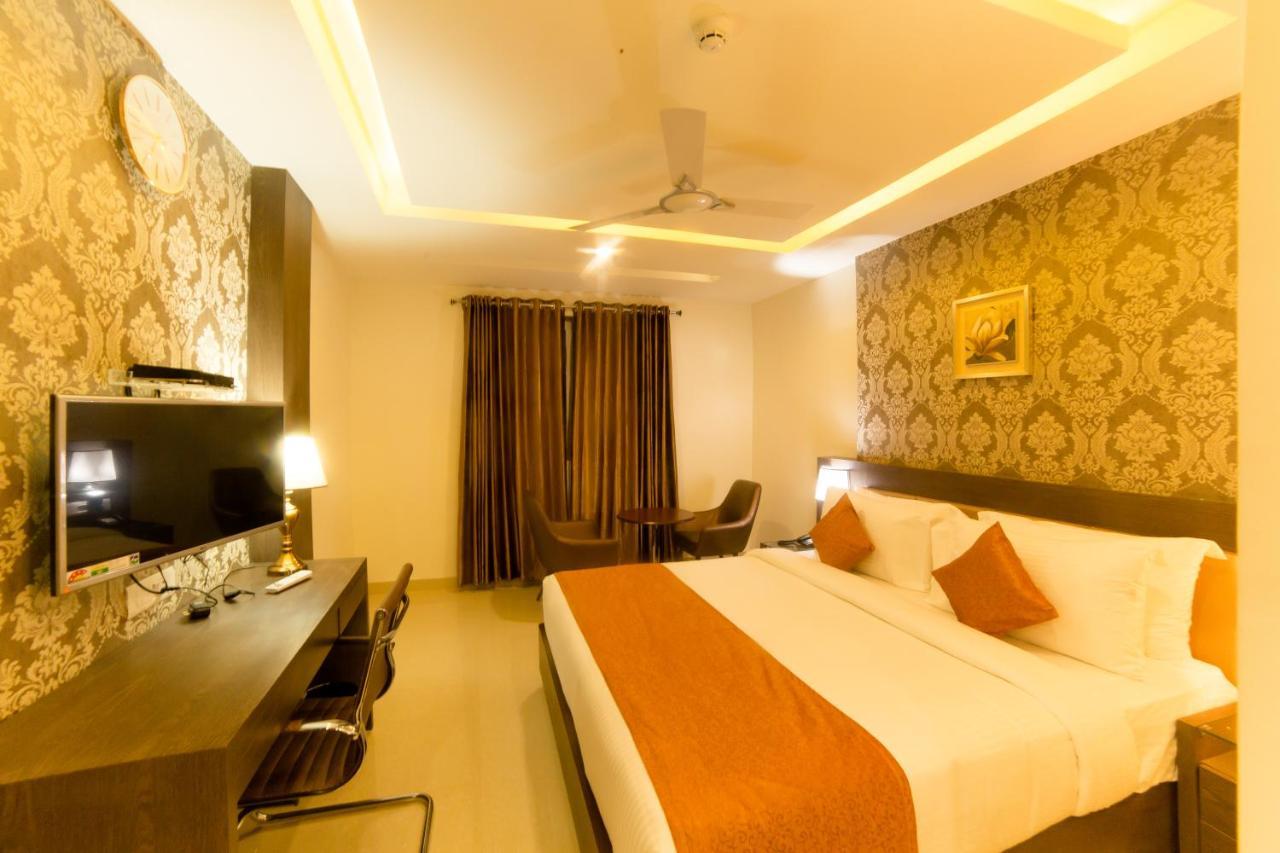 Vijayawāda Hotel Indraprasttha מראה חיצוני תמונה